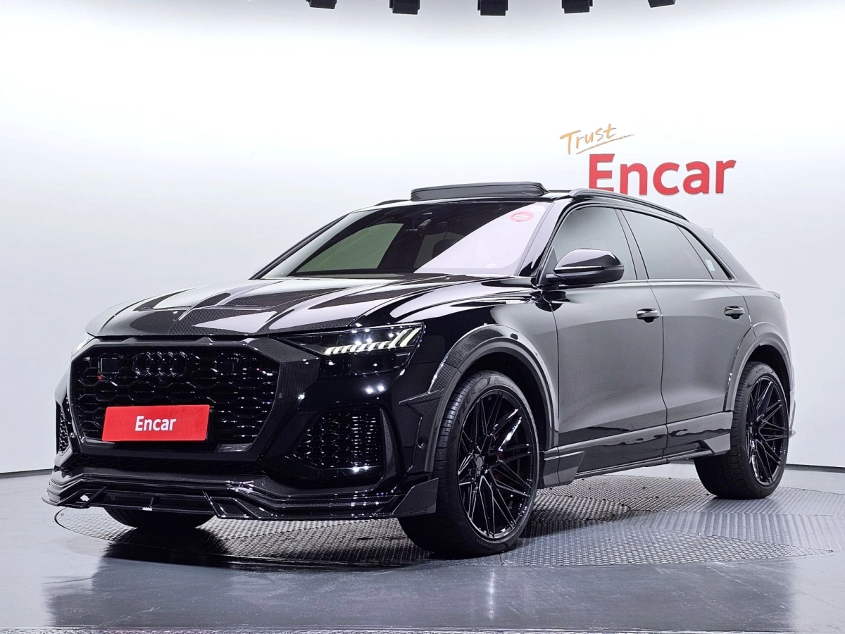 AUDI RSQ8 4M  2023