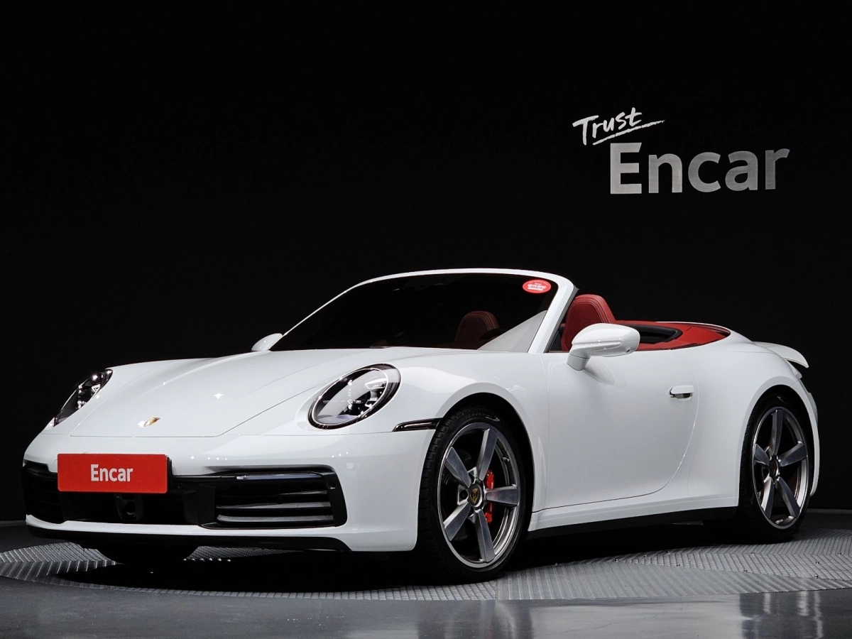 PORSCHE 911 992  2024