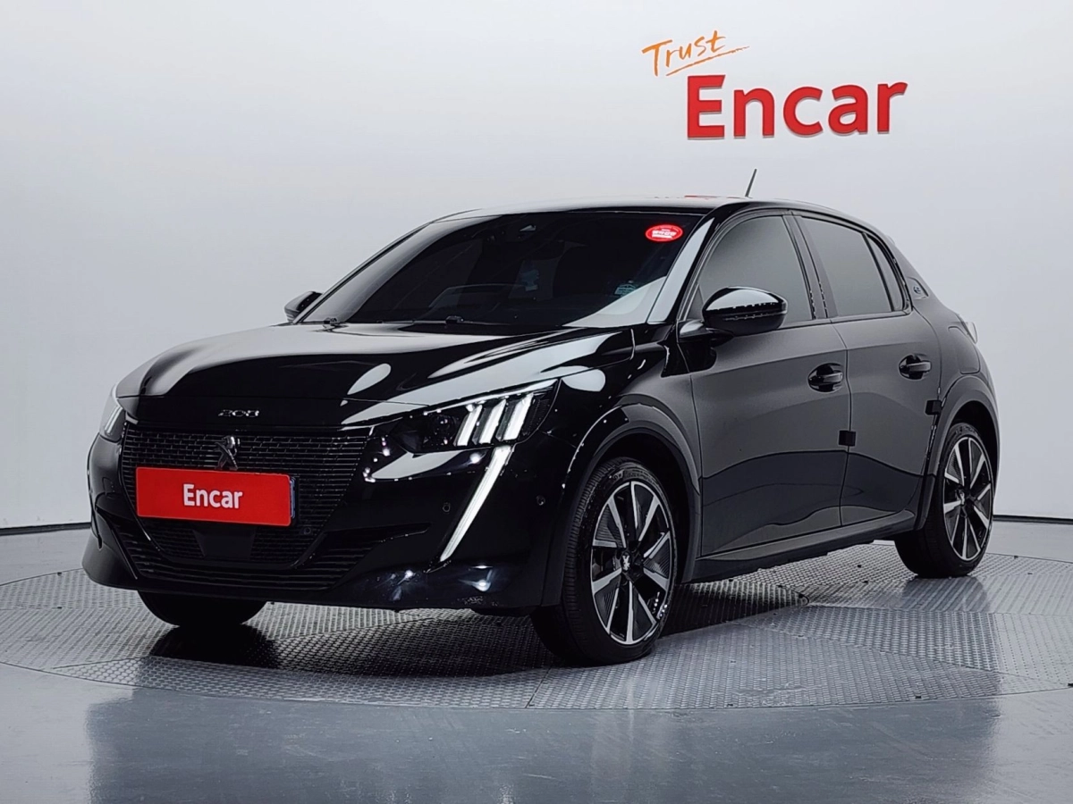 PEUGEOT E-208  2022