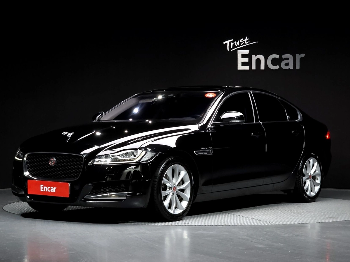 JAGUAR XF X260  2019