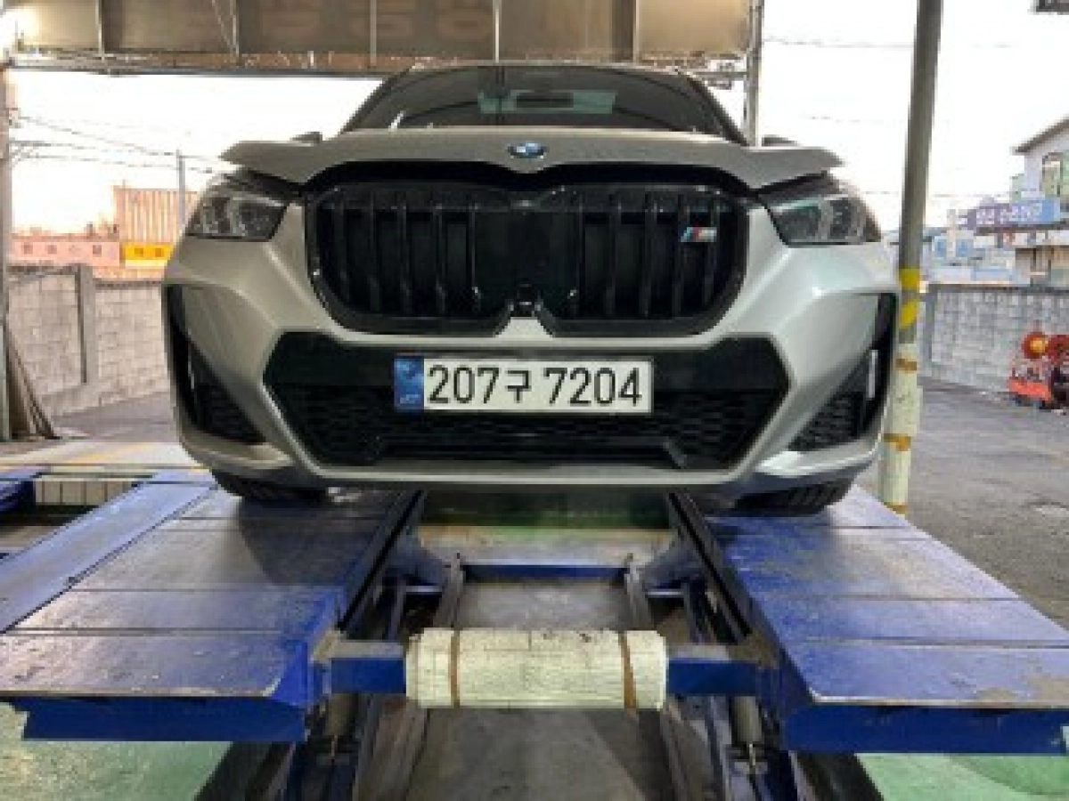 BMW X1 U11