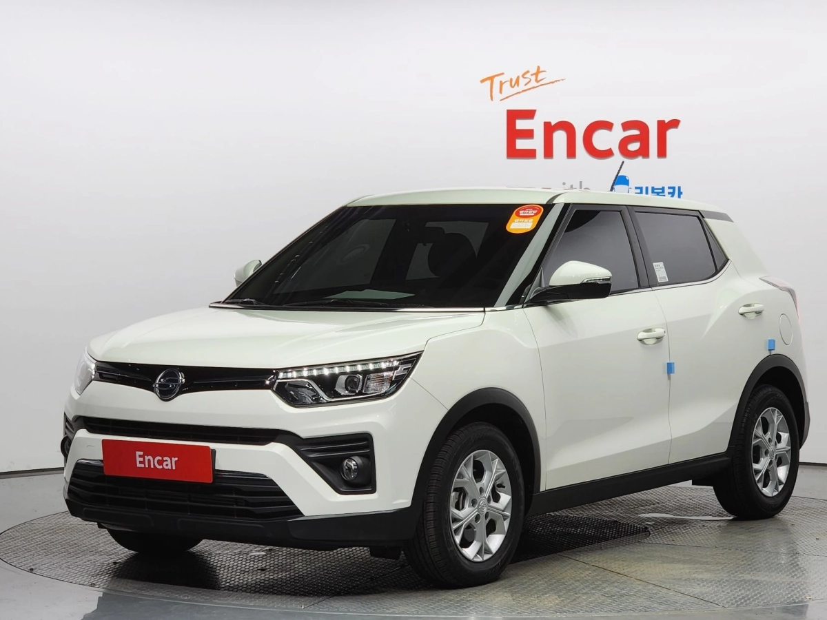 SSANGYONG TIVOLI VERY NEW