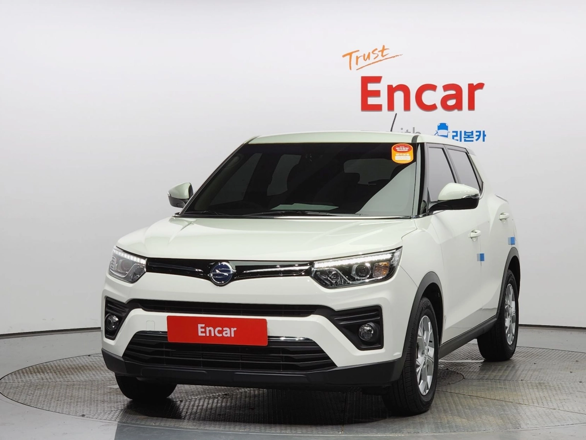 SSANGYONG TIVOLI VERY NEW