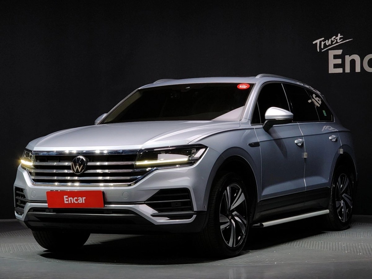 VOLKSWAGEN TOUAREG