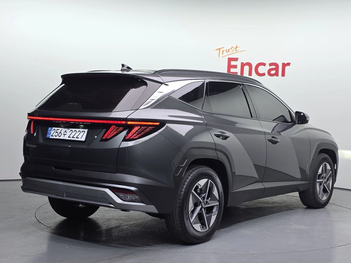 HYUNDAI TUCSON HYBRID NX4