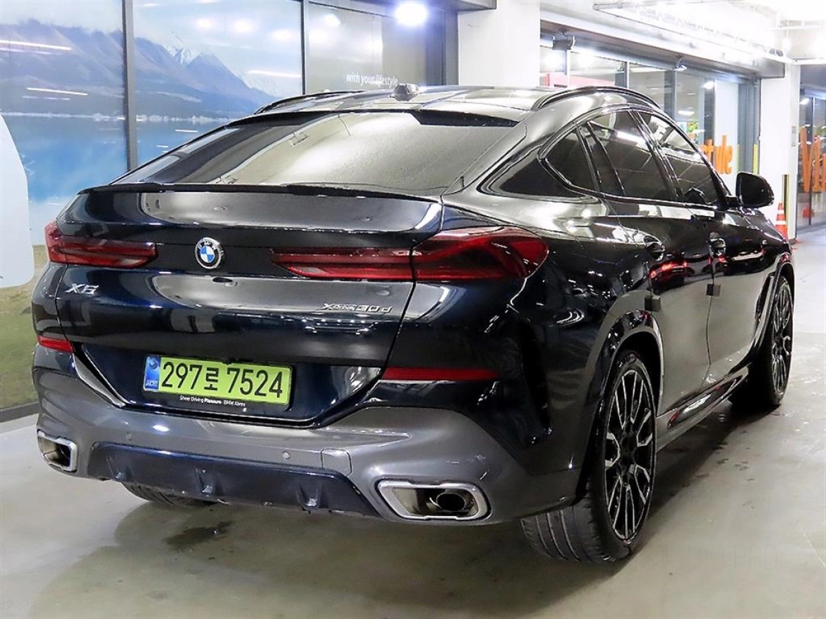 BMW X6 G06