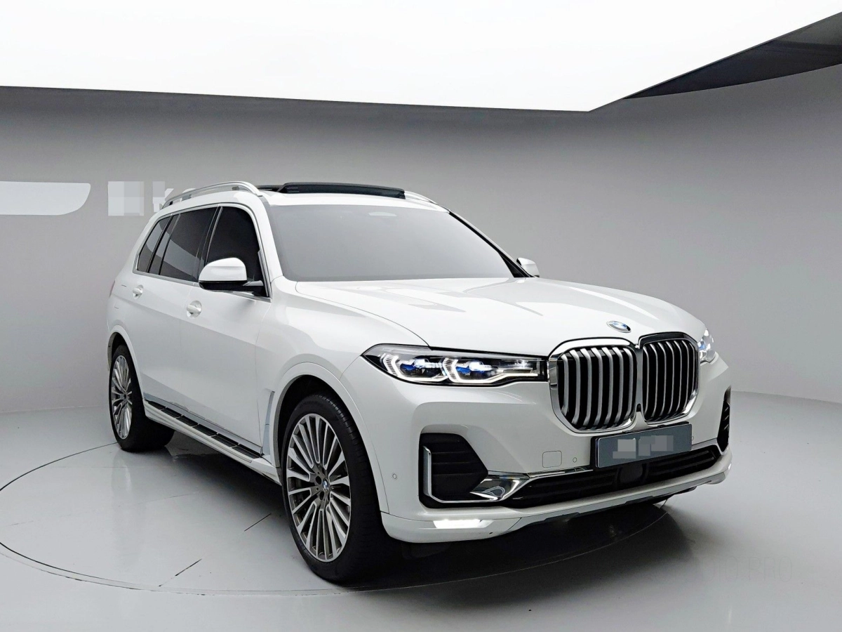 BMW X7 G07