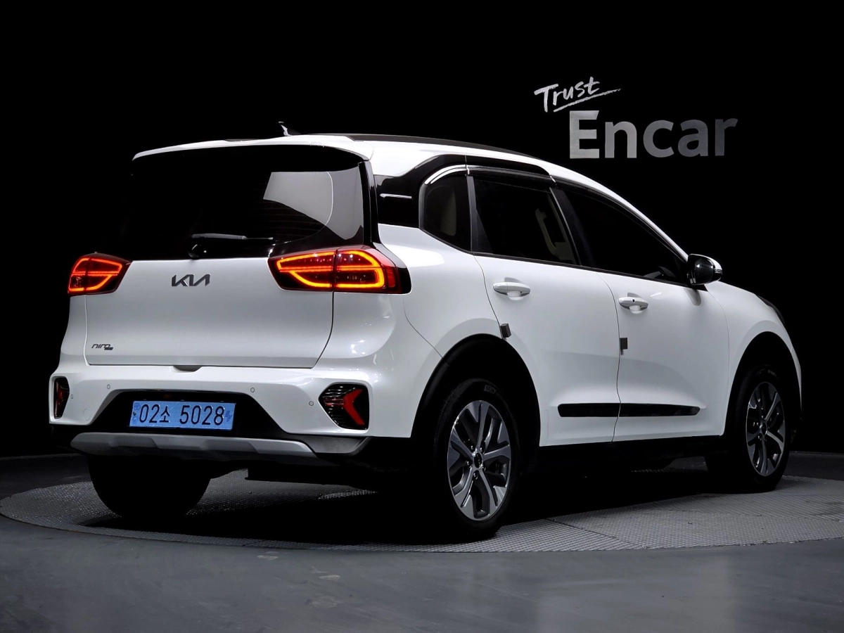KIA NIRO PLUS