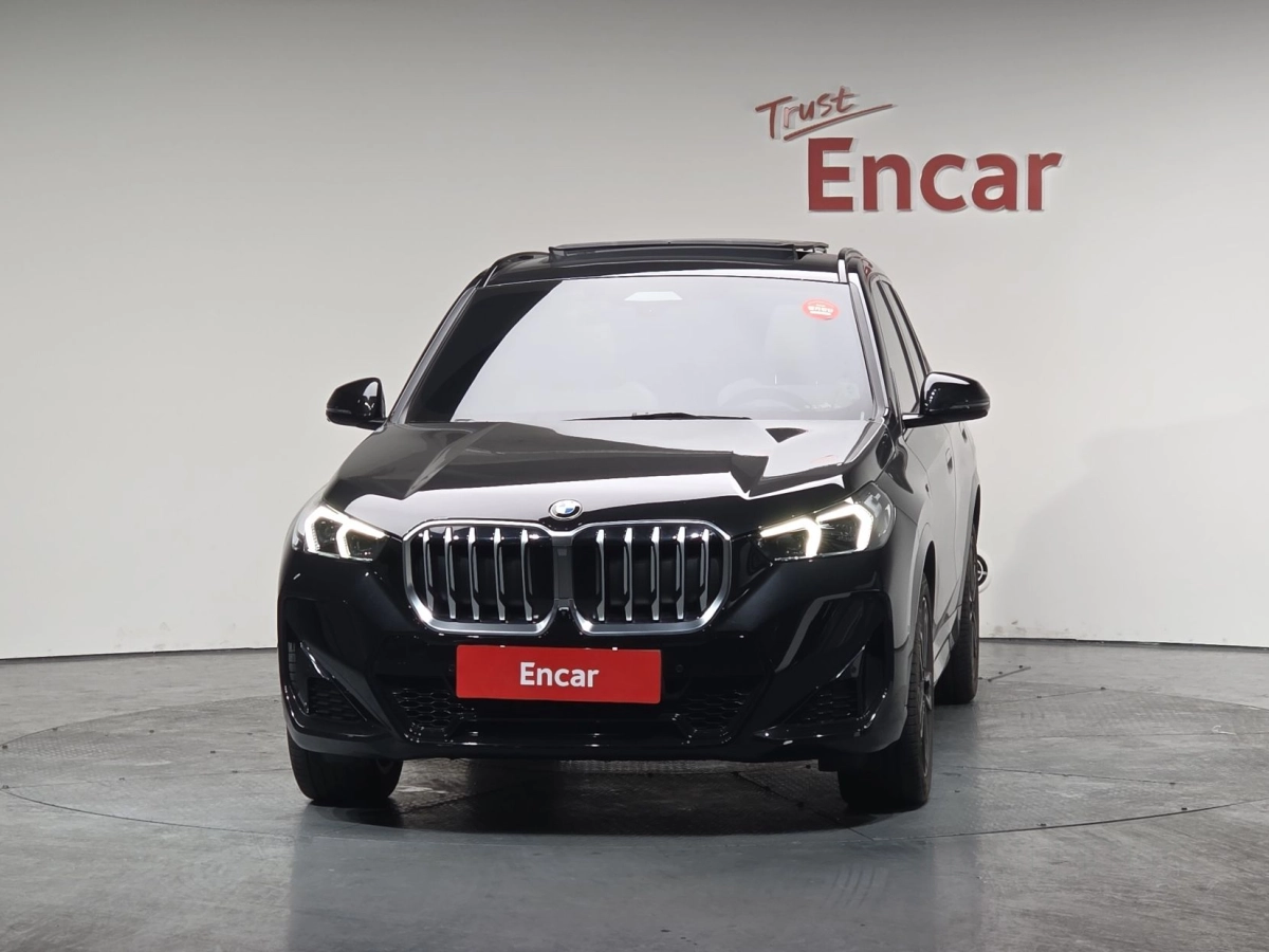 BMW X1 U11