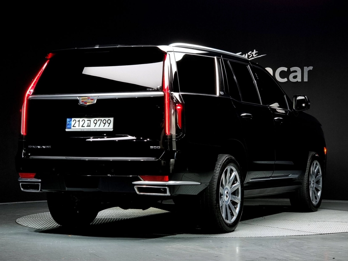 CADILLAC ESCALADE