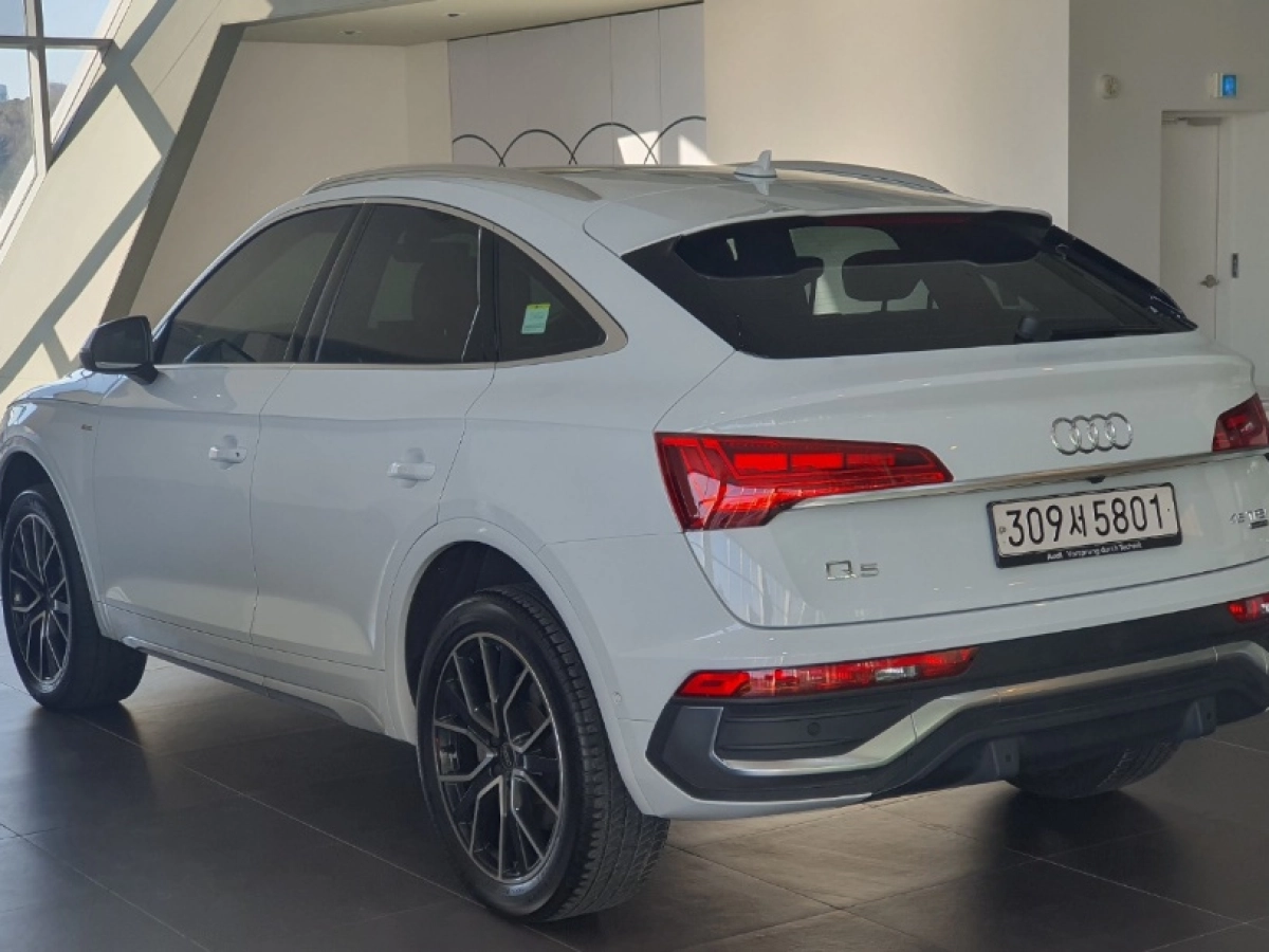 AUDI Q5 FY