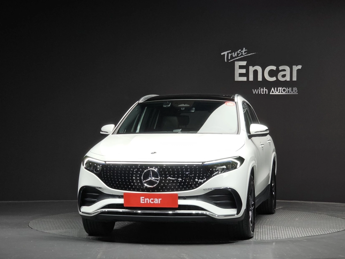 MERCEDES BENZ EQA H243