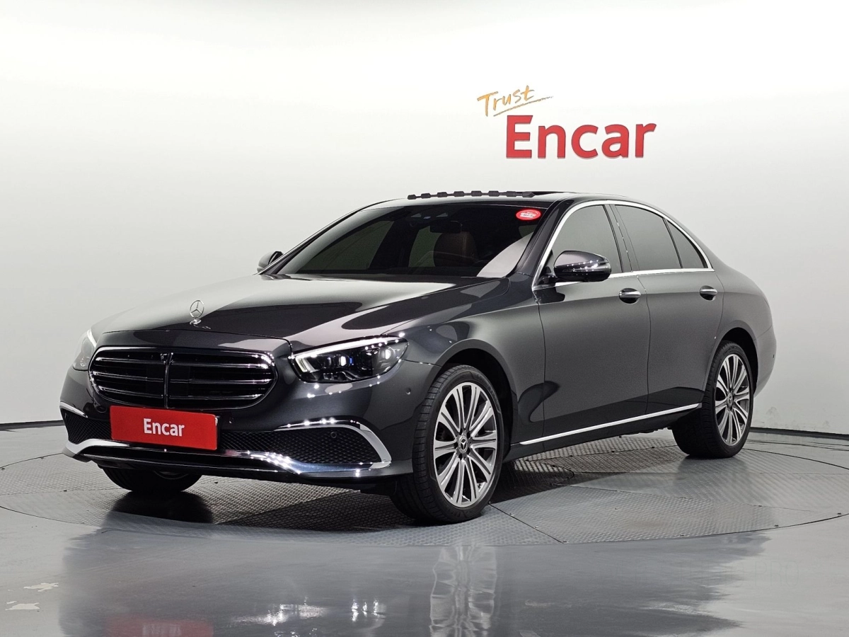 MERCEDES BENZ E-CLASS W213 2022