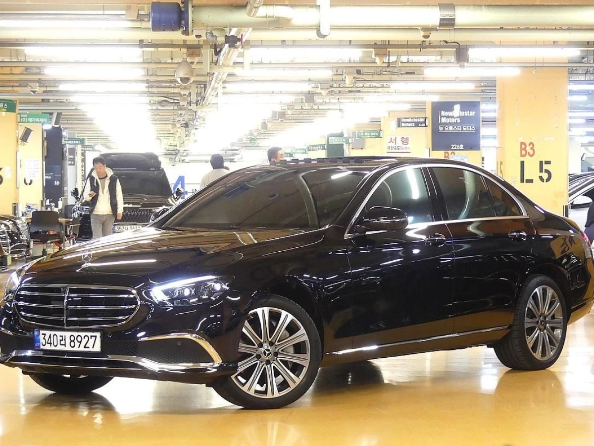 MERCEDES BENZ E-CLASS W213 2022