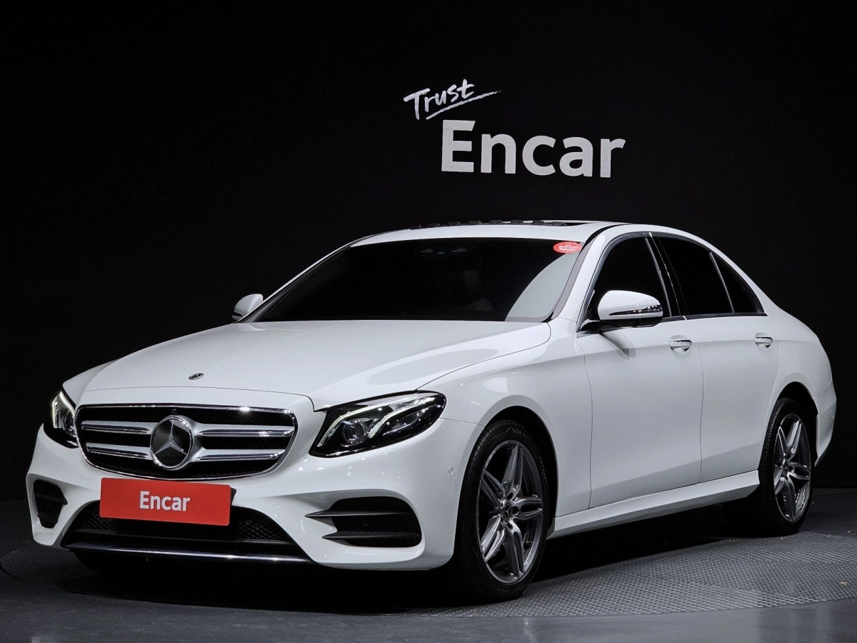 MERCEDES BENZ E-CLASS W213 2020