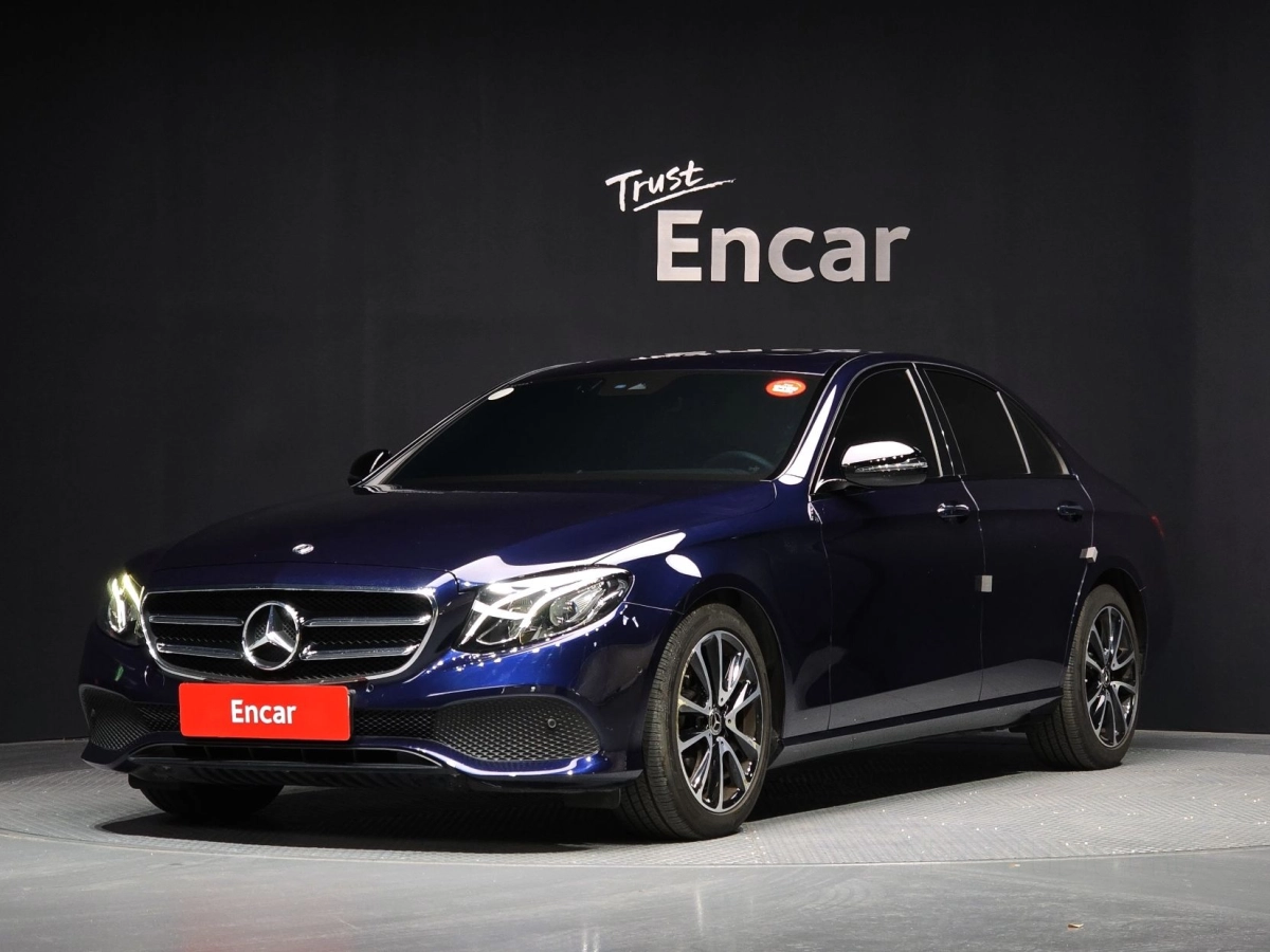 MERCEDES BENZ E-CLASS W213 2020