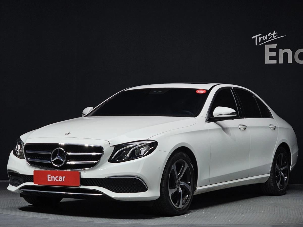 MERCEDES BENZ E-CLASS W213 2020