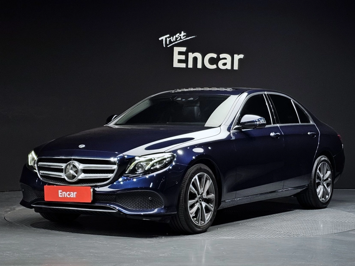 MERCEDES BENZ E-CLASS W213 2019