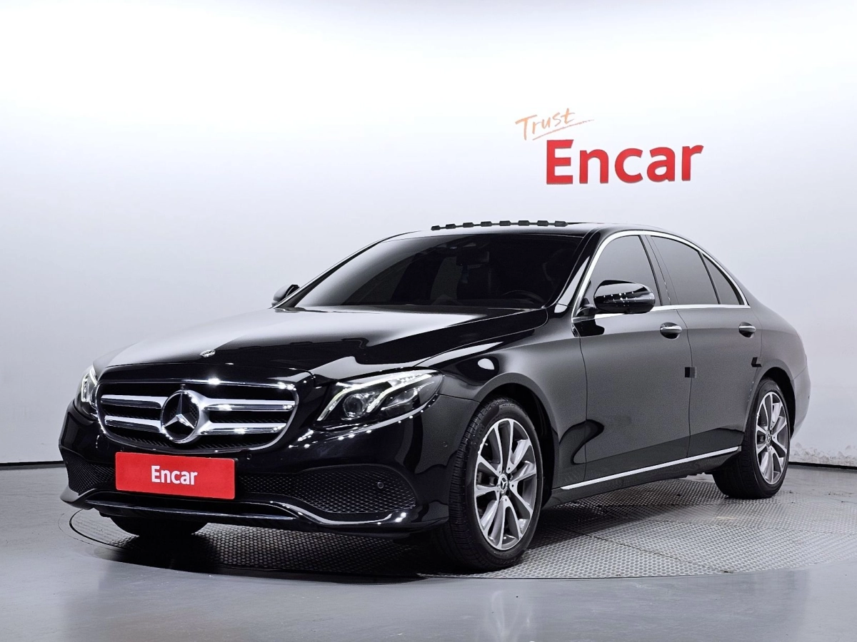 MERCEDES BENZ E-CLASS W213 2019