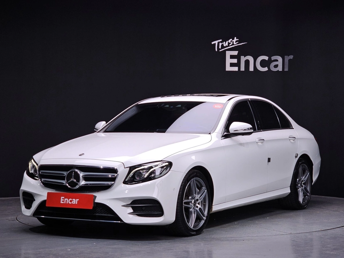 MERCEDES BENZ E-CLASS W213 2020