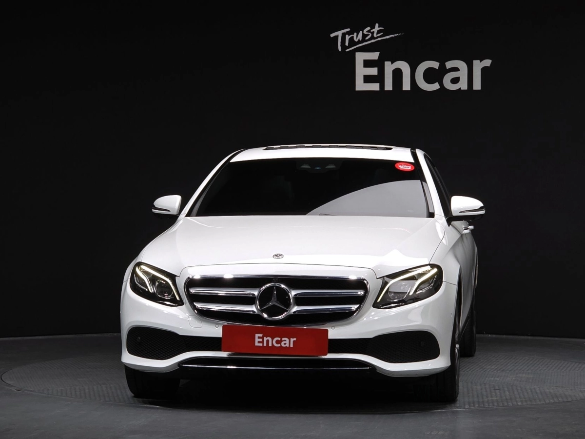 MERCEDES BENZ E-CLASS W213