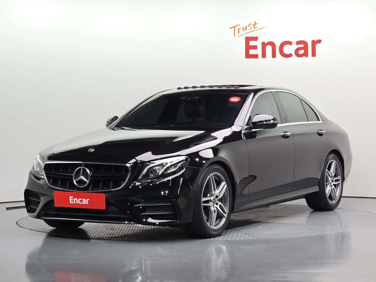 MERCEDES BENZ E-CLASS W213 2019
