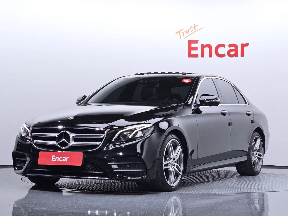 MERCEDES BENZ E-CLASS W213 2019