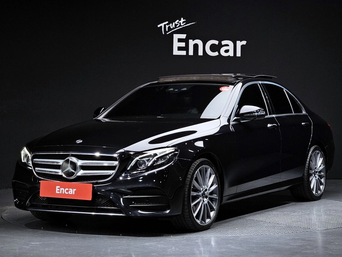 MERCEDES BENZ E-CLASS W213 2019