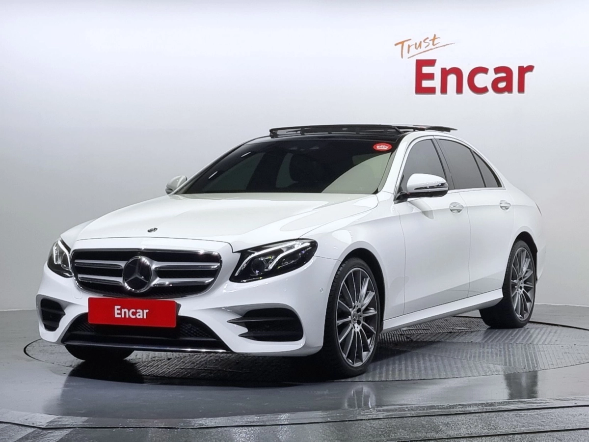 MERCEDES BENZ E-CLASS W213 2019