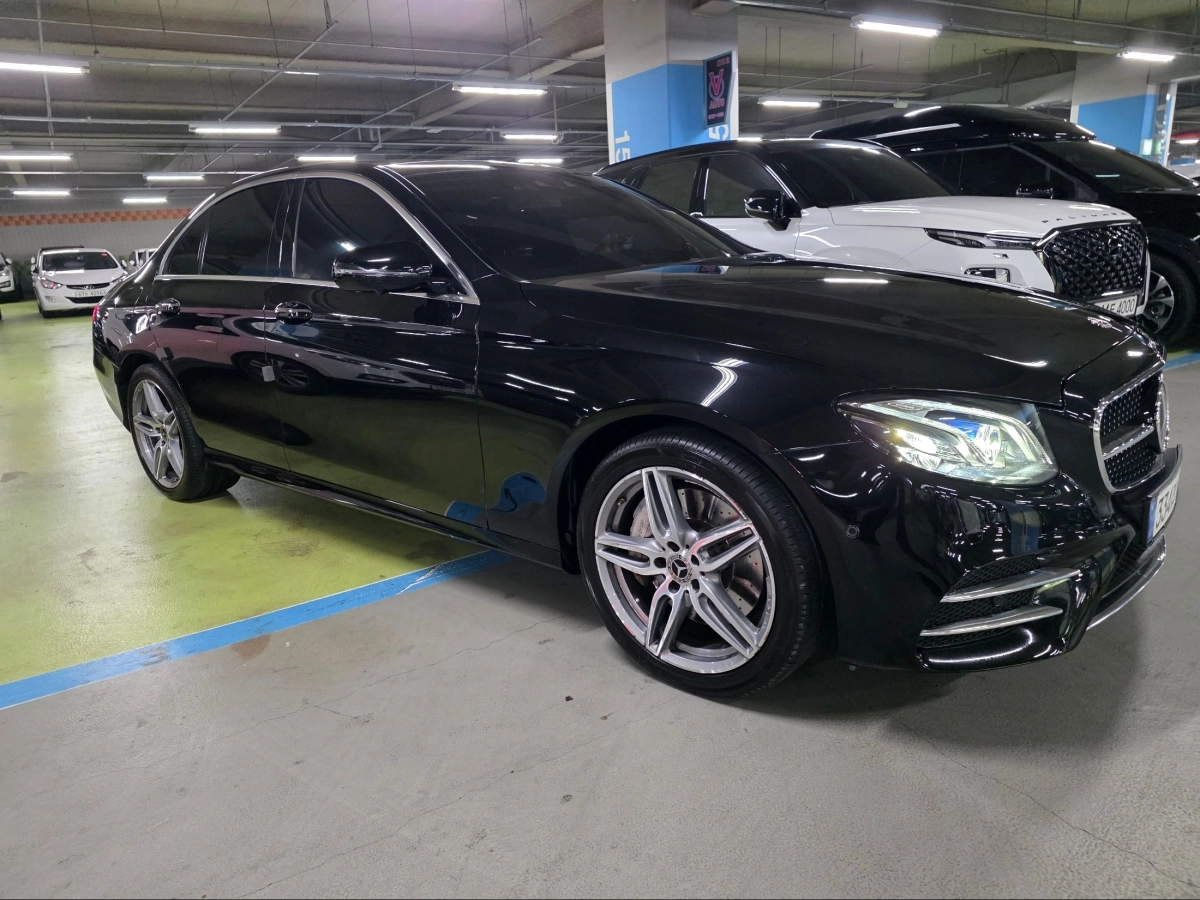 MERCEDES BENZ E-CLASS W213 2019