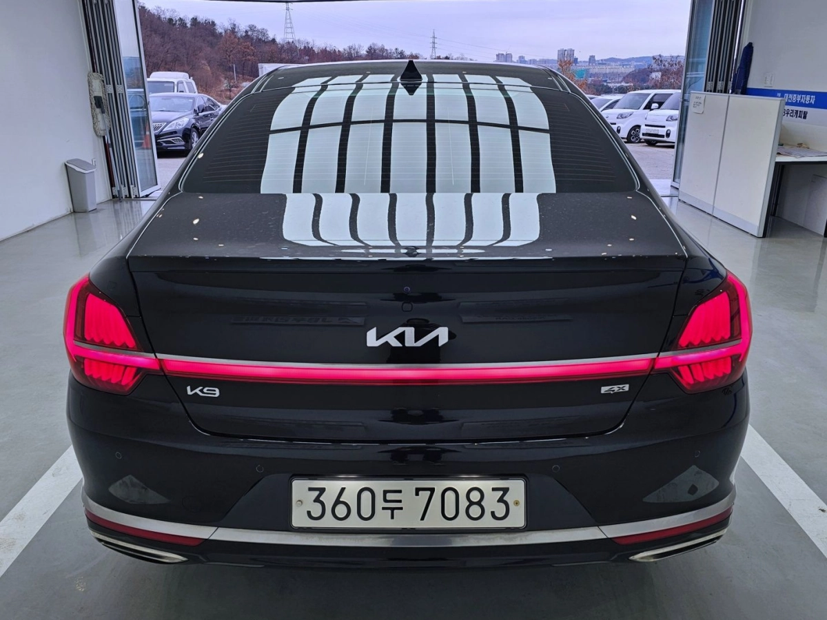 KIA K9