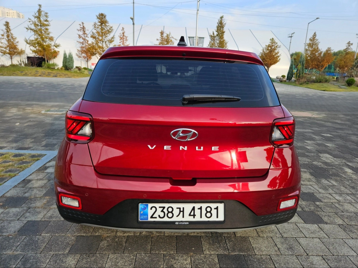 HYUNDAI VENUE