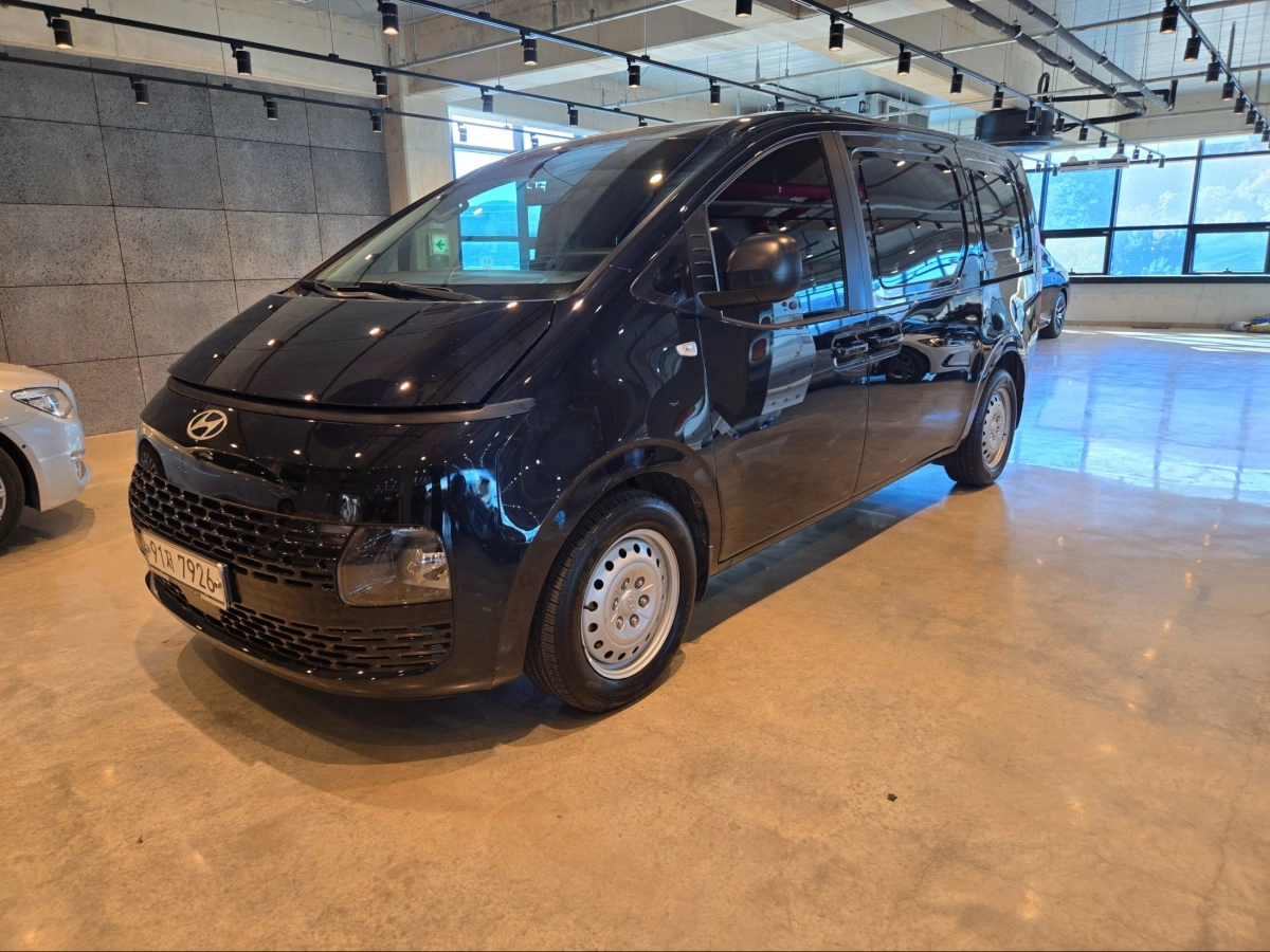 HYUNDAI STARIA  2021