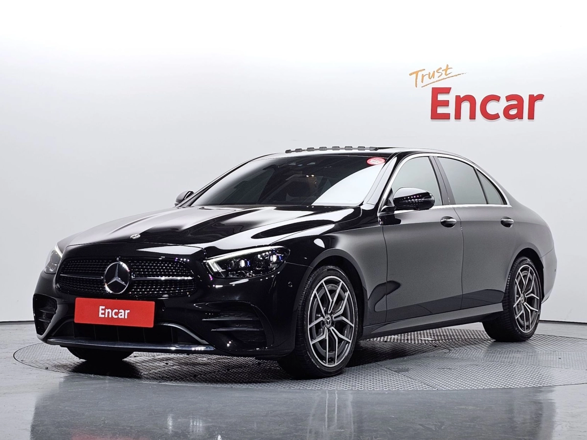 MERCEDES BENZ E-CLASS W213 2021