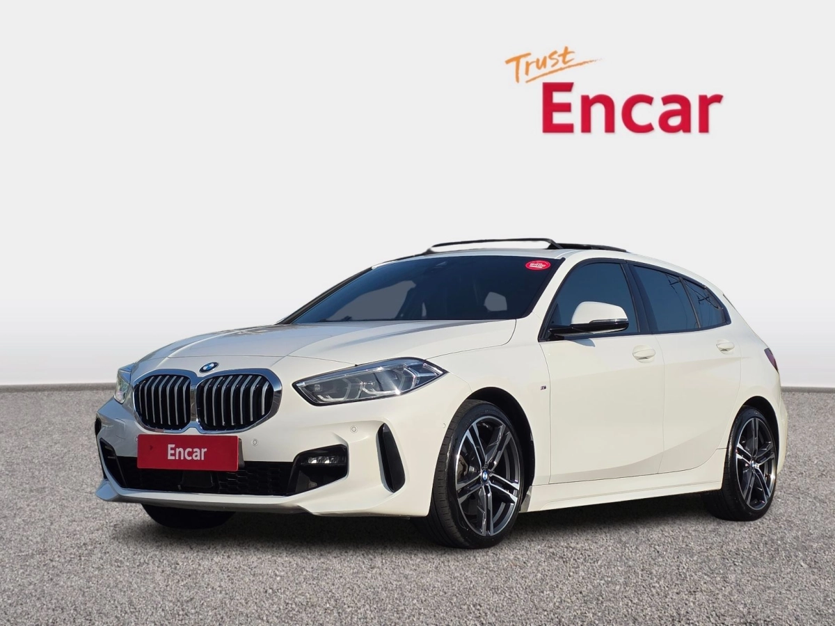 BMW 1-SERIES F40 2024