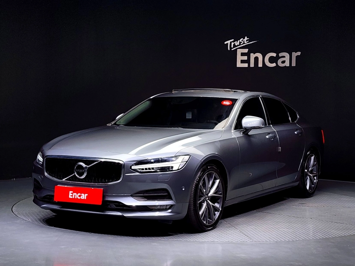 VOLVO S90 2019