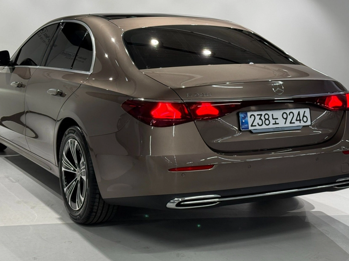 MERCEDES BENZ E-CLASS W214