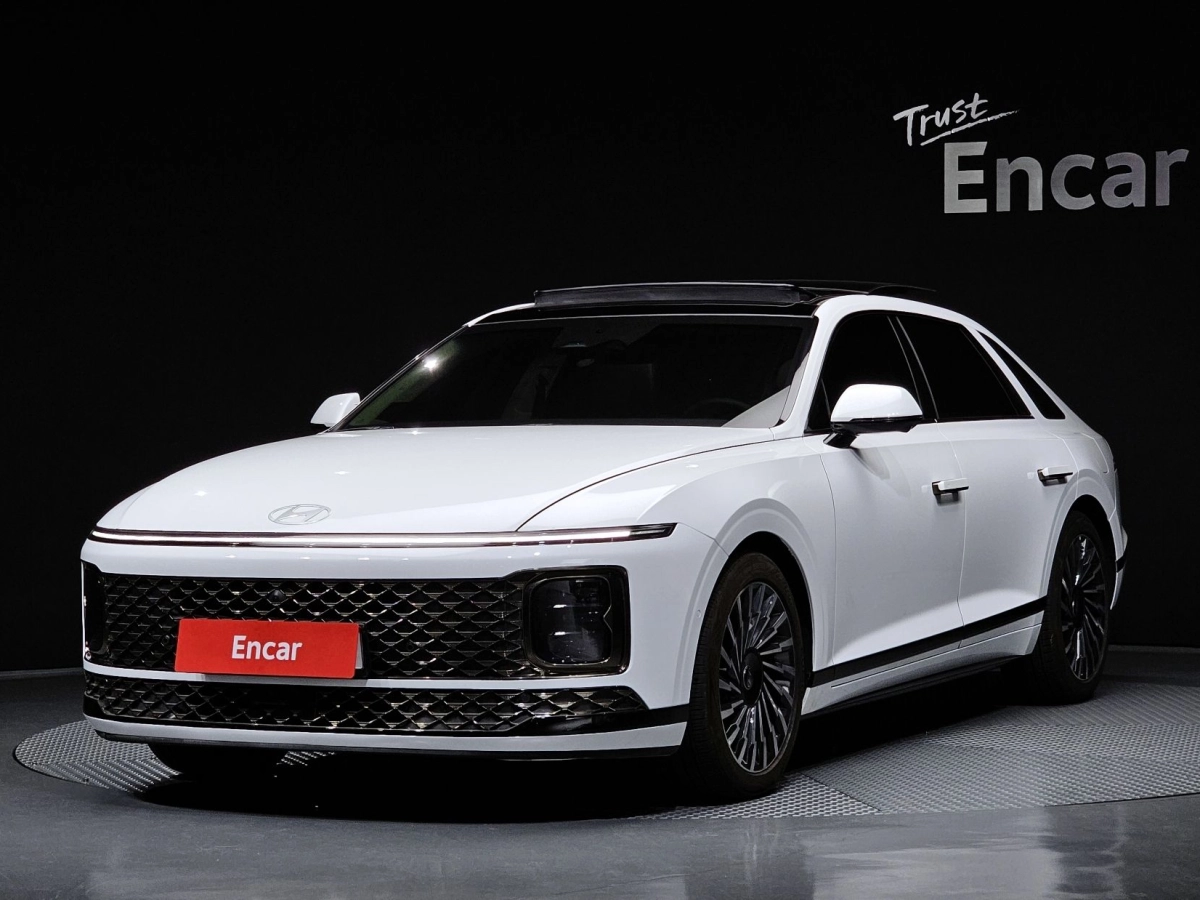 HYUNDAI GRANDEUR HYBRID GN7 2025