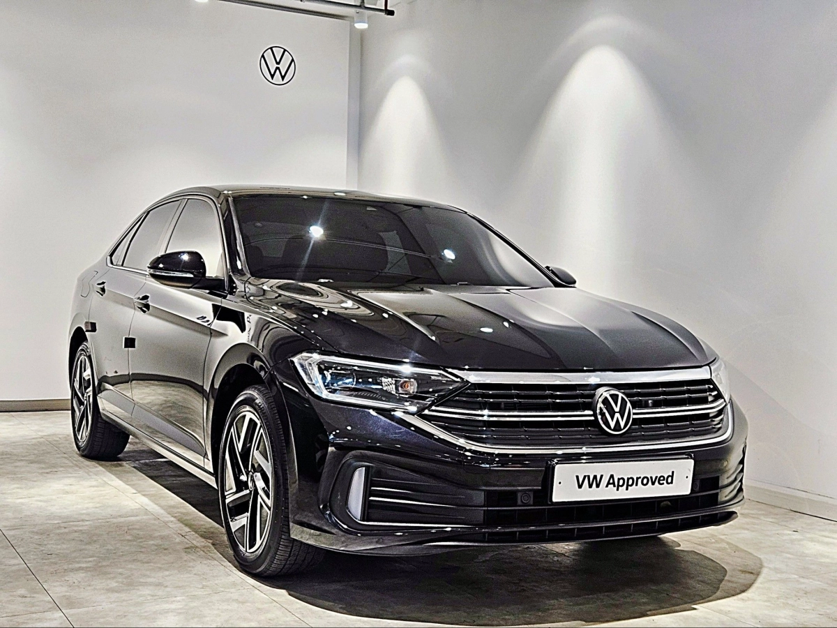 VOLKSWAGEN JETTA 2023