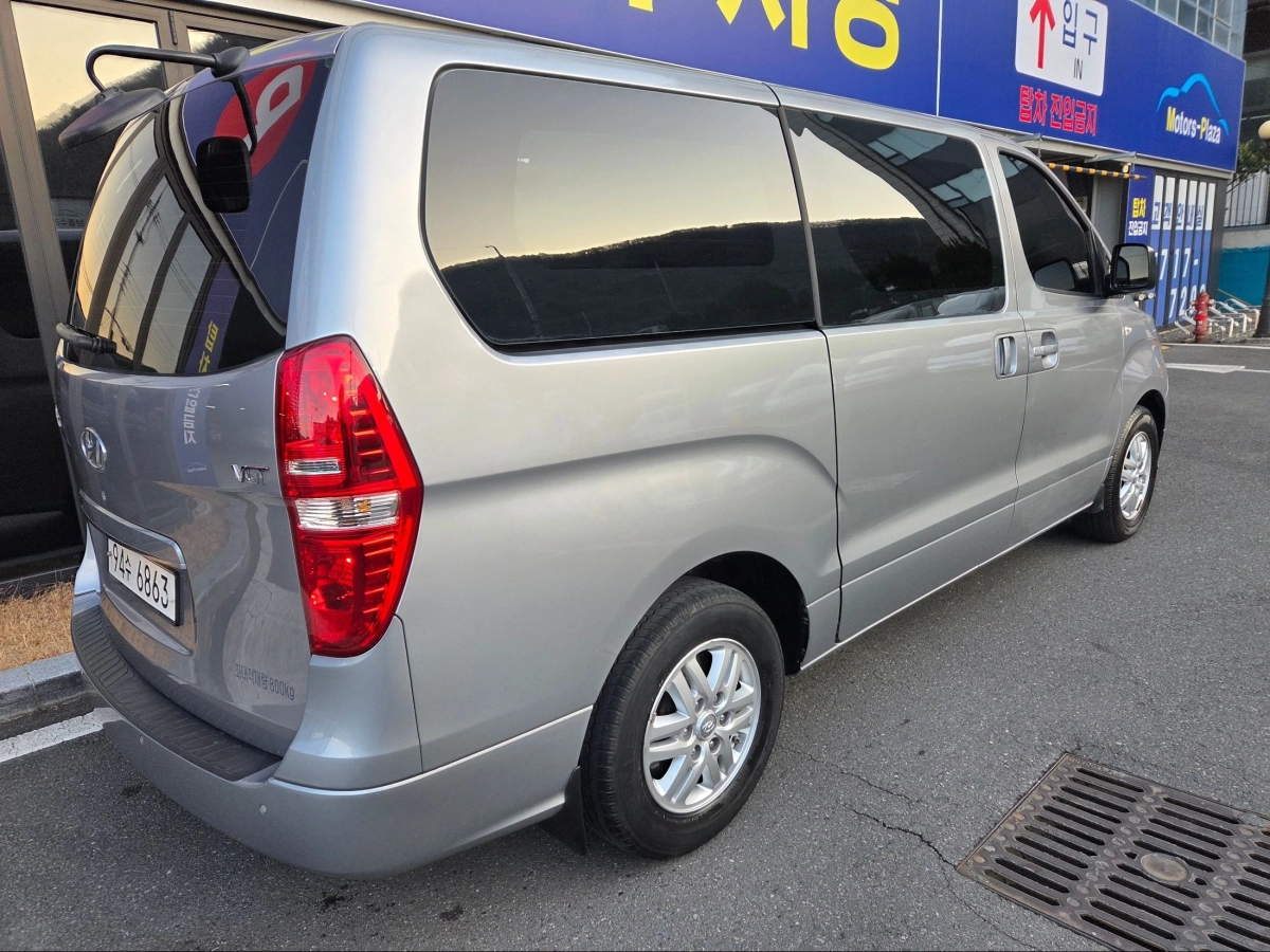 HYUNDAI STAREX GRAND