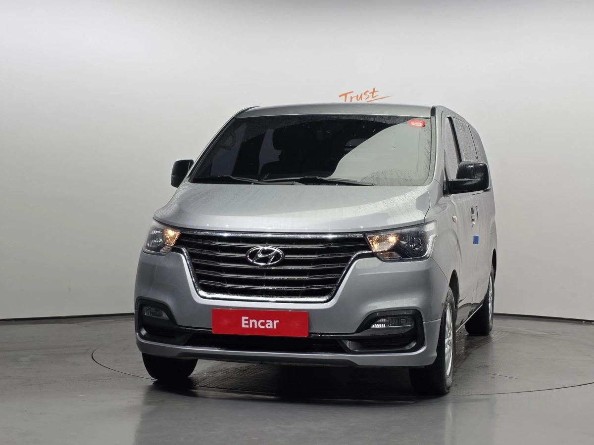 HYUNDAI STAREX GRAND