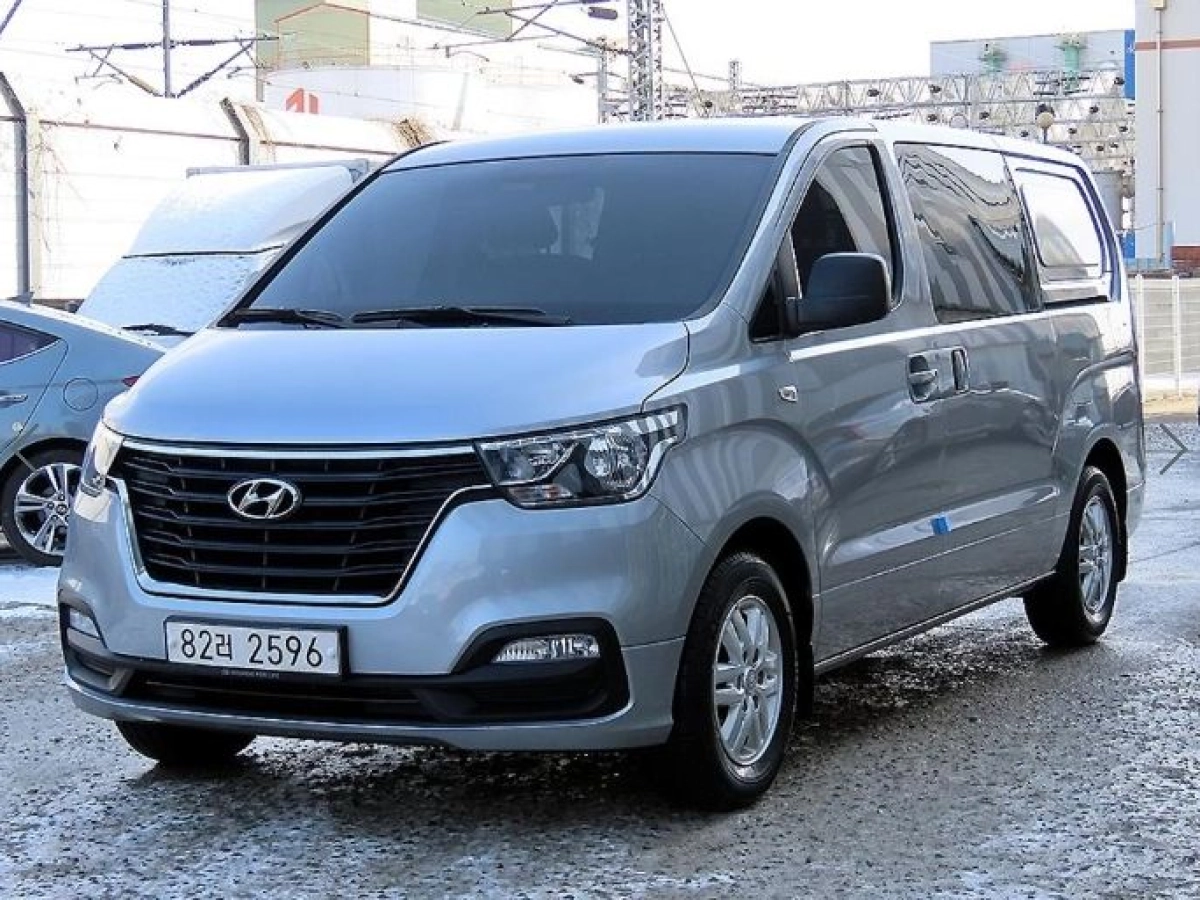 HYUNDAI STAREX GRAND