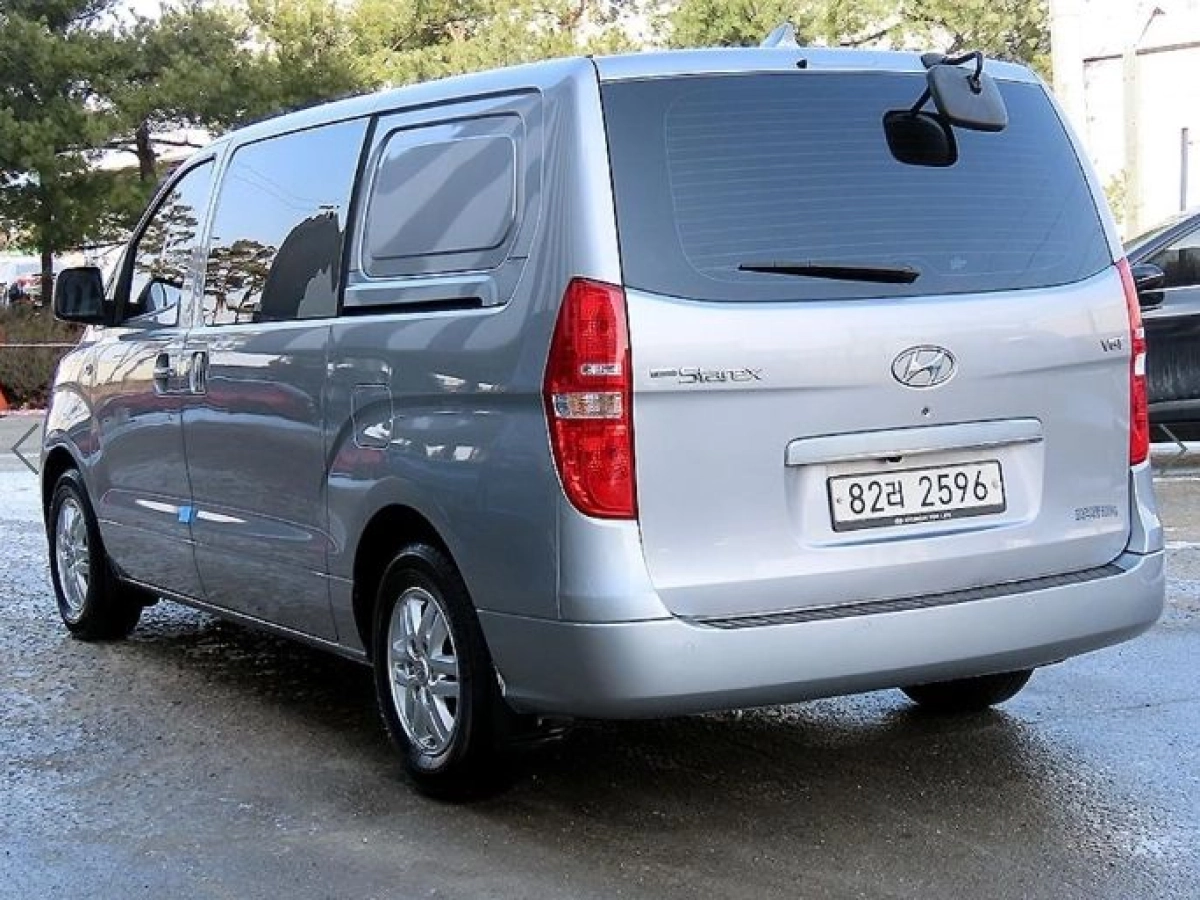 HYUNDAI STAREX GRAND