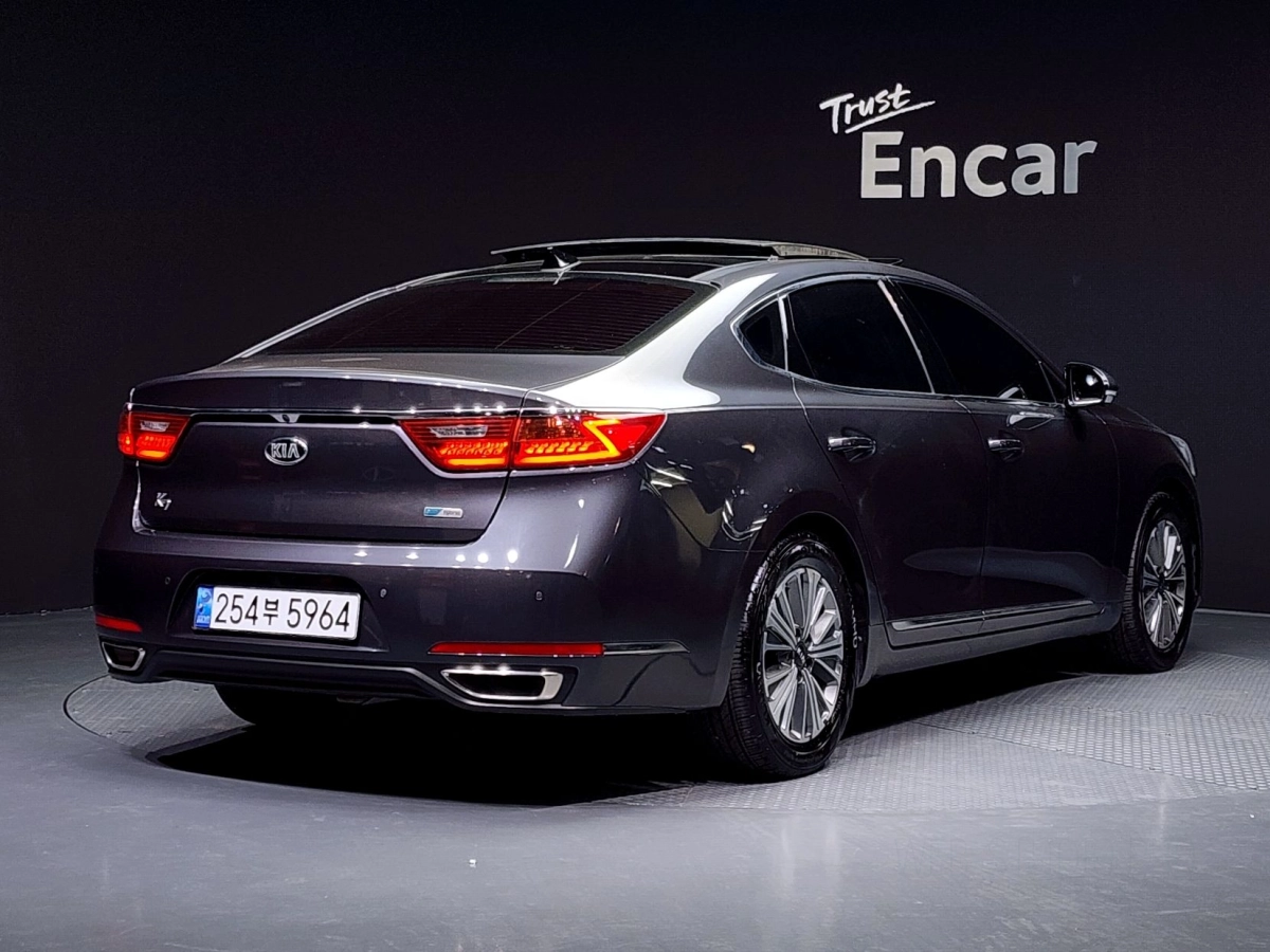 KIA K7 HYBRID