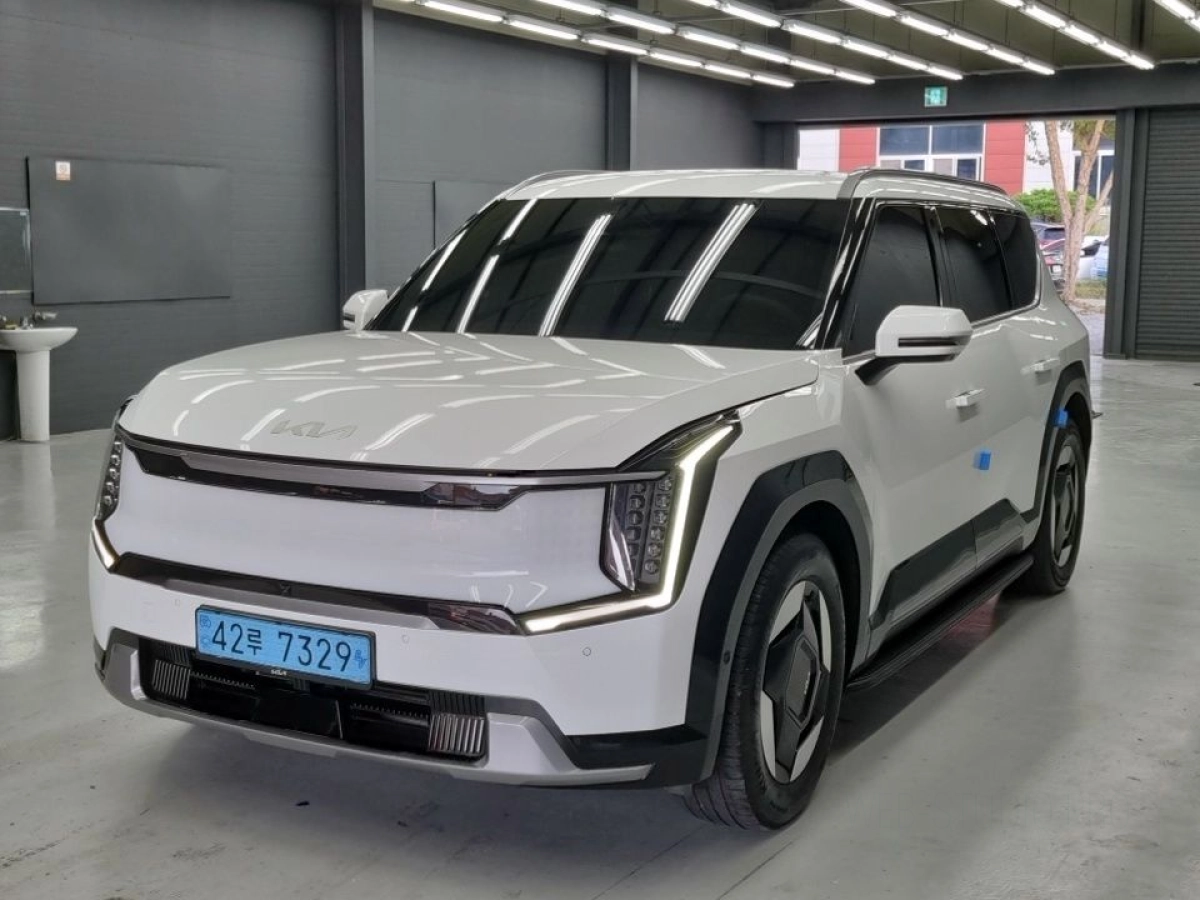 KIA EV9