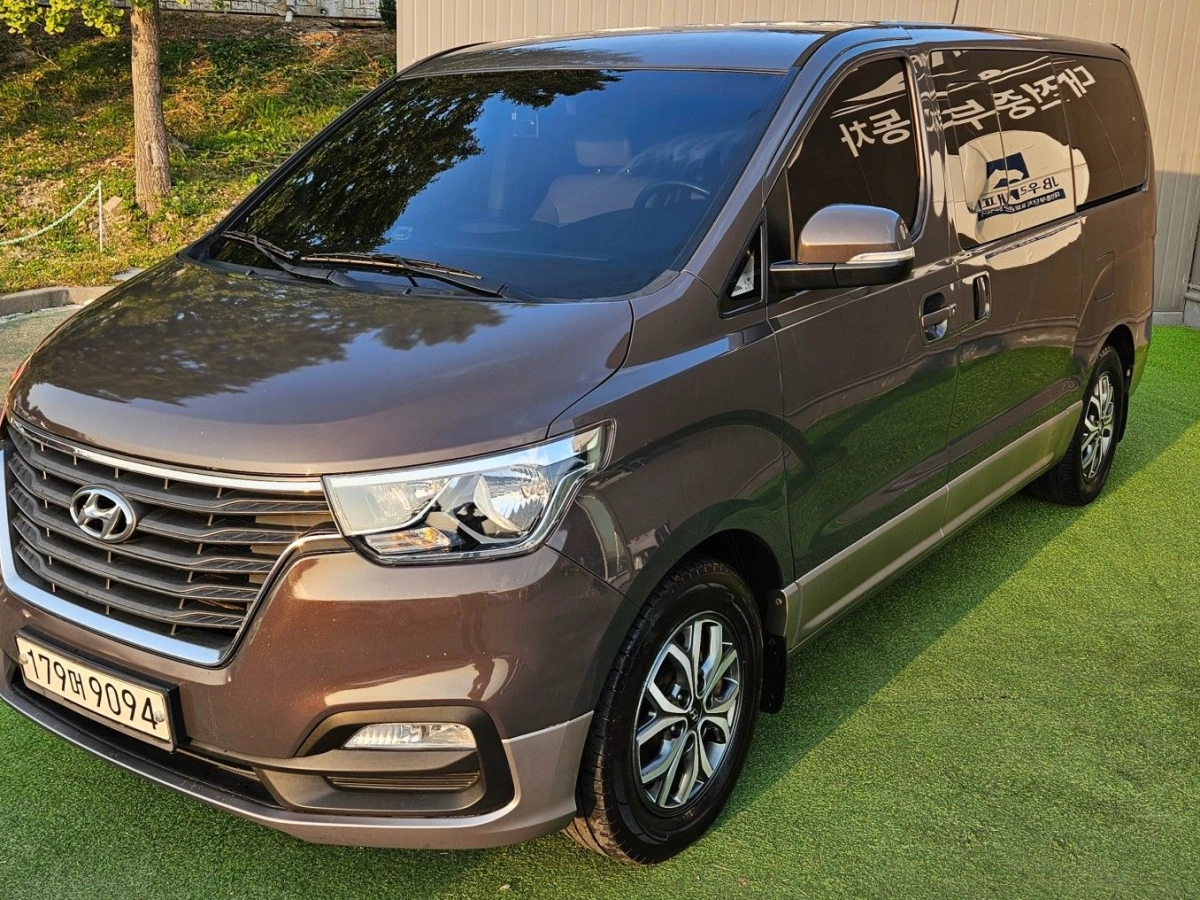 HYUNDAI STAREX GRAND 2020