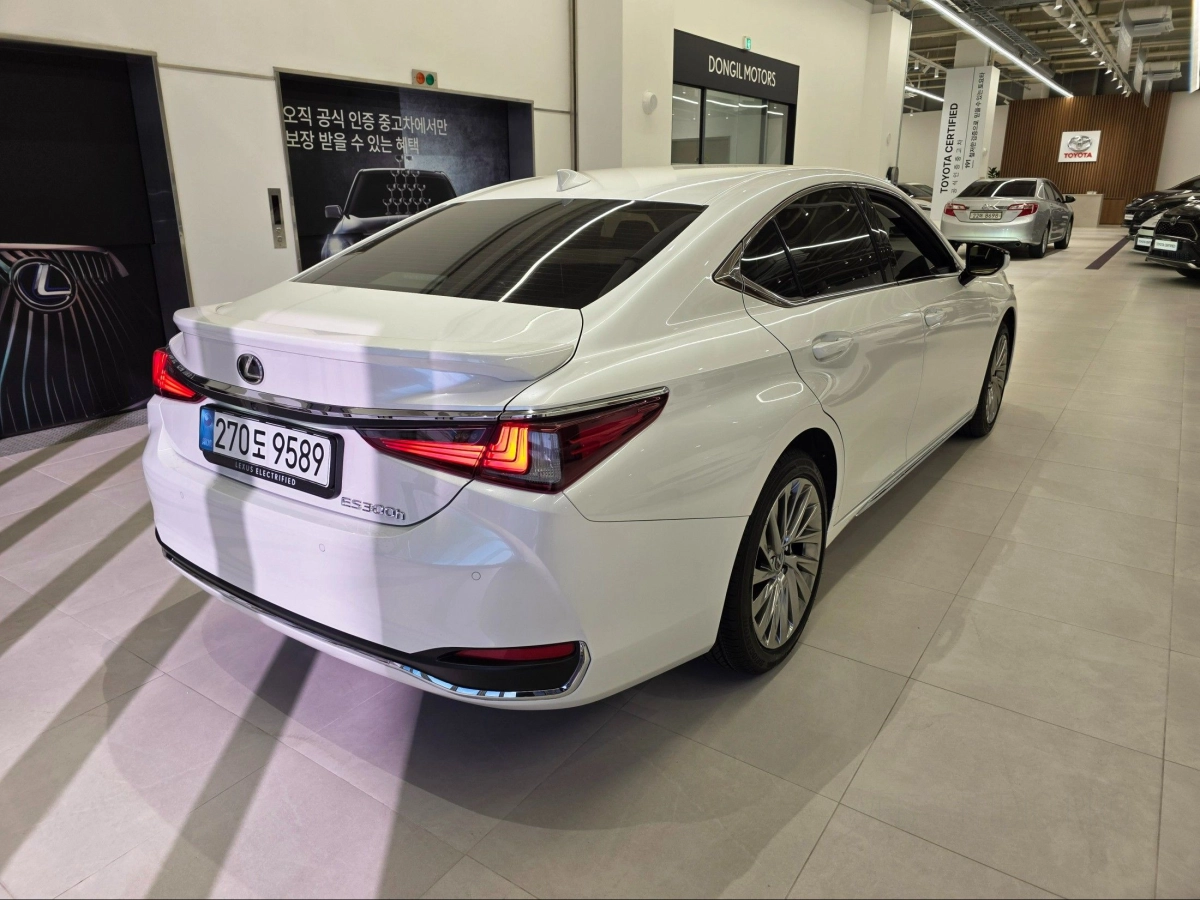 LEXUS ES300H