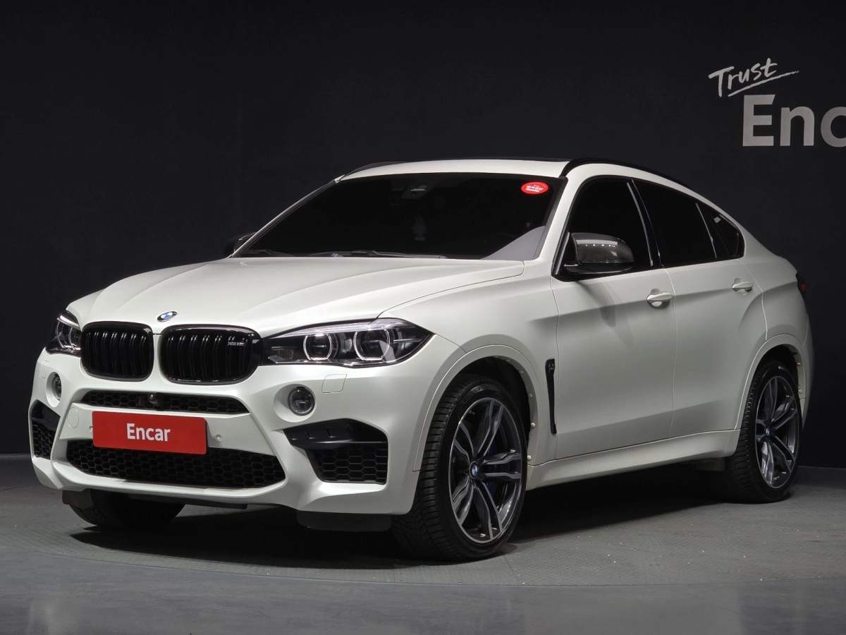 BMW X6M G06  2019