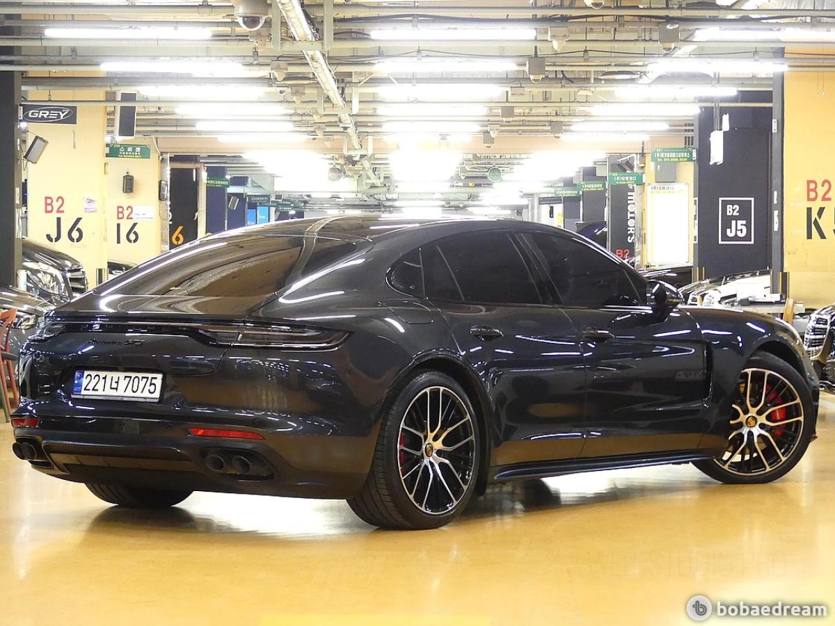 PORSCHE PANAMERA 971