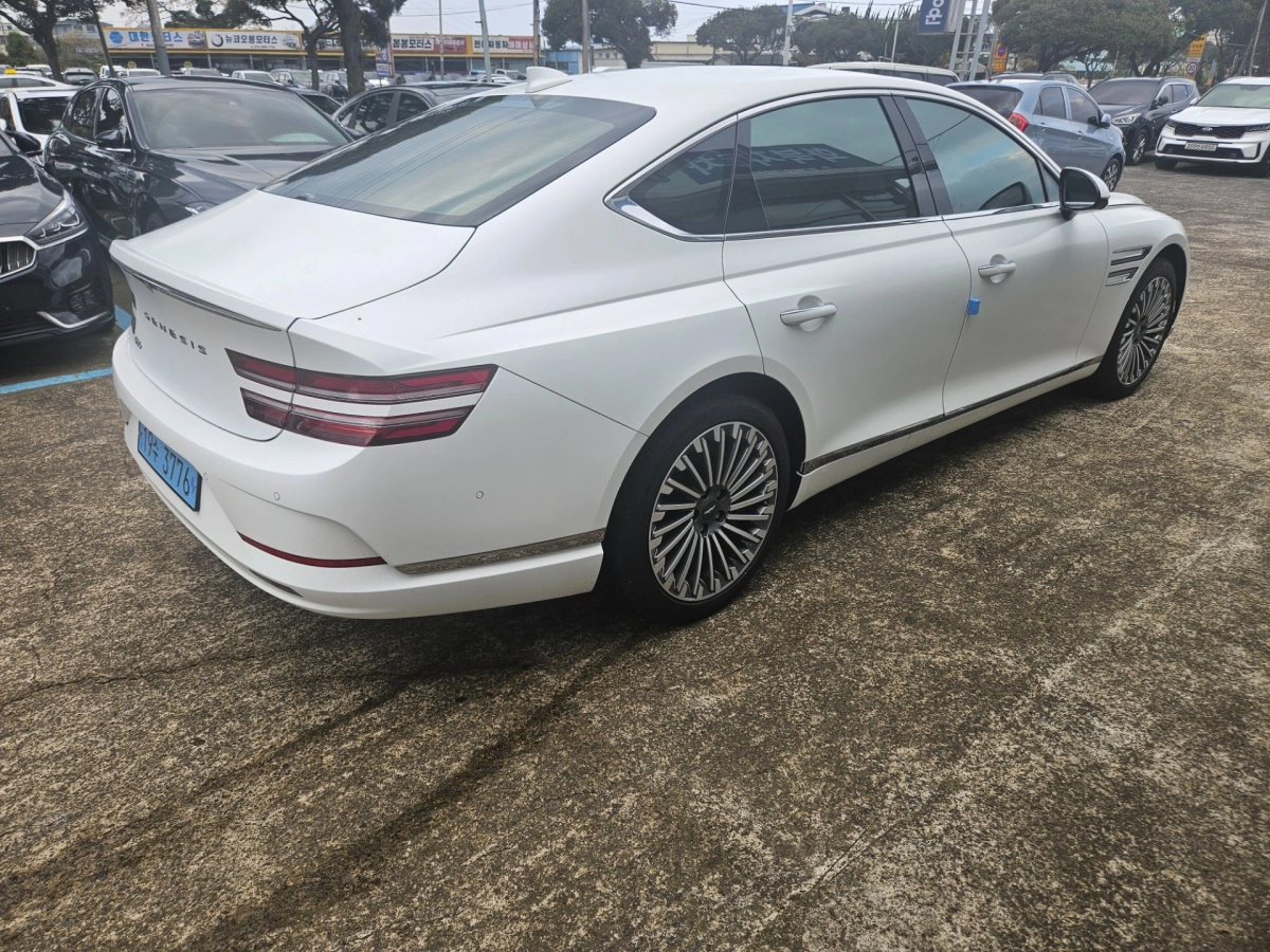 GENESIS ELECTRIC G80 RG3